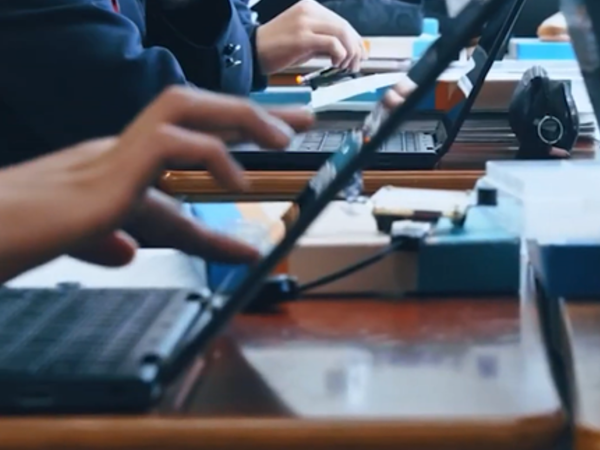 探究学習や情報科目でのご活用