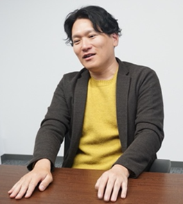 取締役執行役員経営企画本部本部長 加美山 学 様